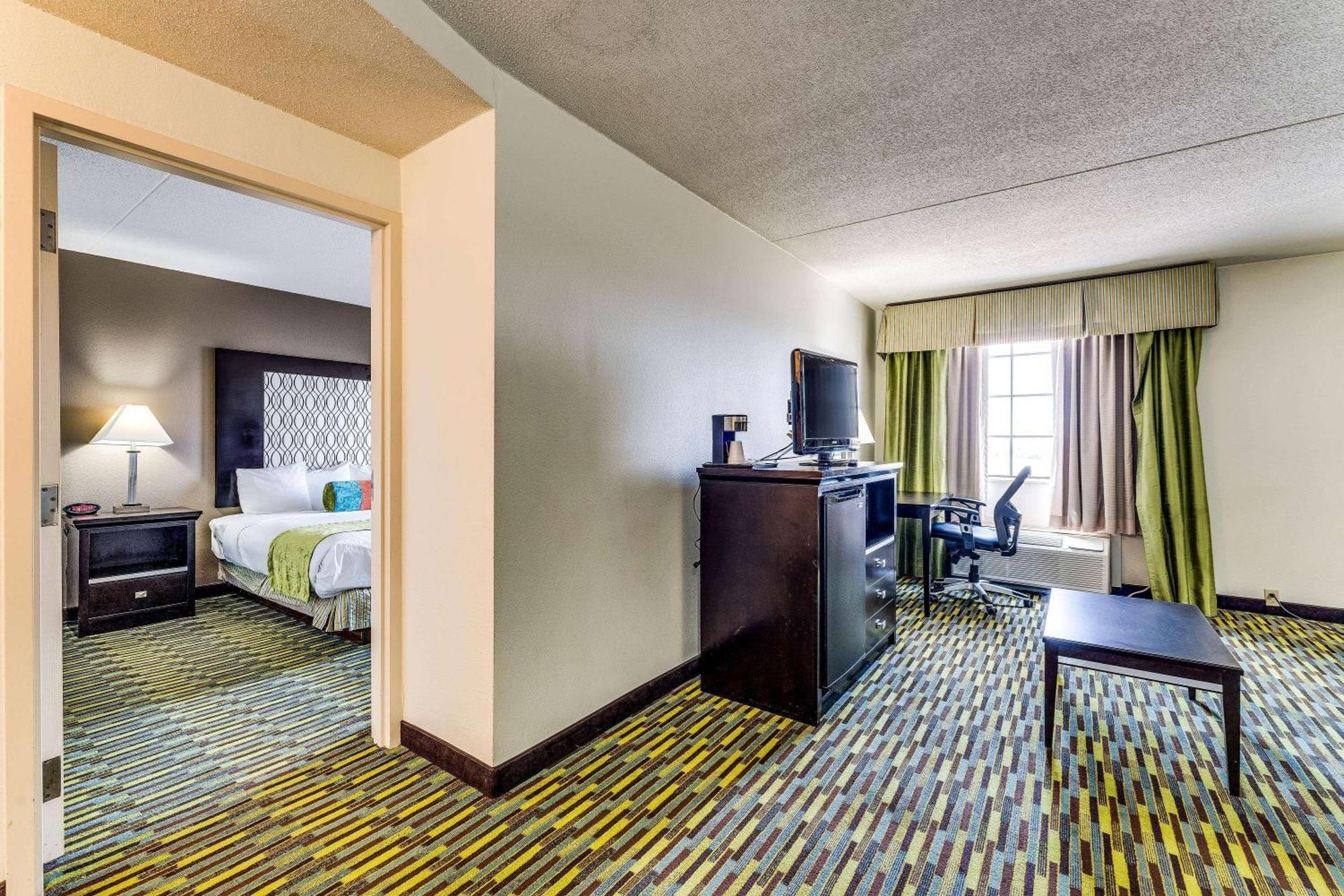 Wyndham Garden Wichita Downtown Hotell Eksteriør bilde