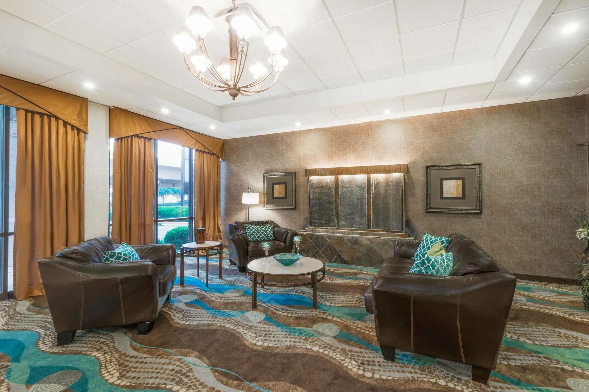 Wyndham Garden Wichita Downtown Hotell Eksteriør bilde